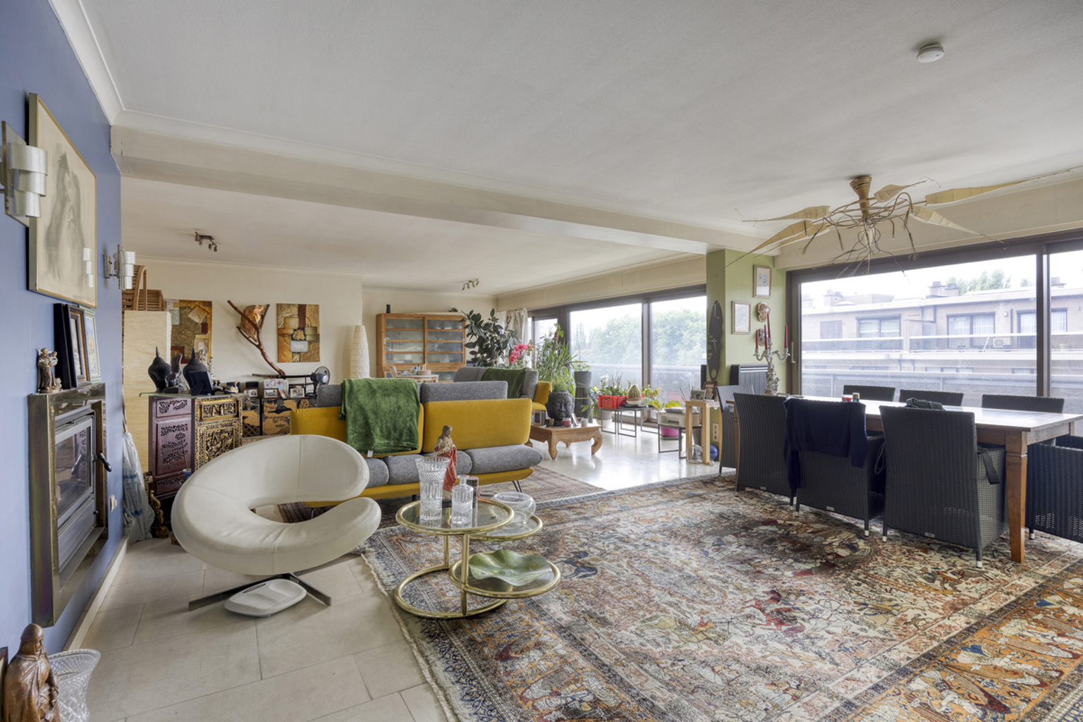 Ruim 3-slaapkamerappartement met garage  - foto 4