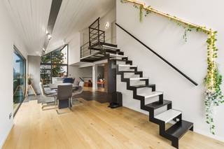 Te koop: gerenoveerd open huis in het centrum van Zaventem, op korte afstand van het treinstation en belangrijke invalswegen.Deze woning uit 1962...