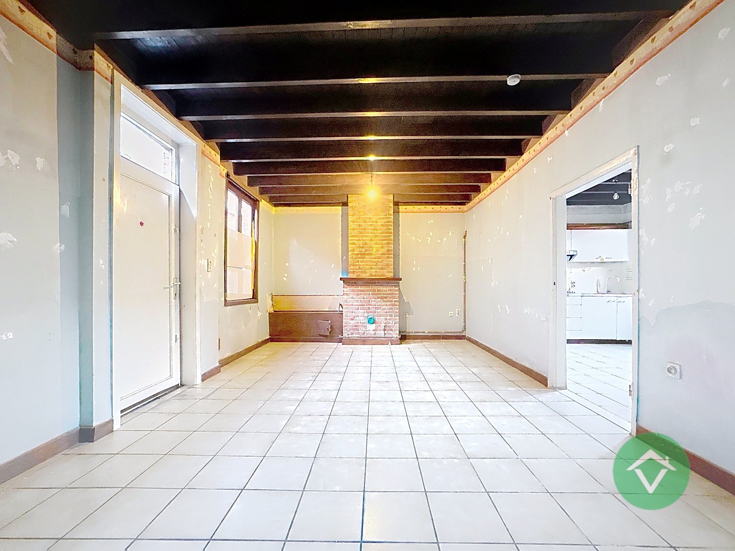 Instapklare woning met 4 slaapkamers in centrum van Koekelare - foto 2