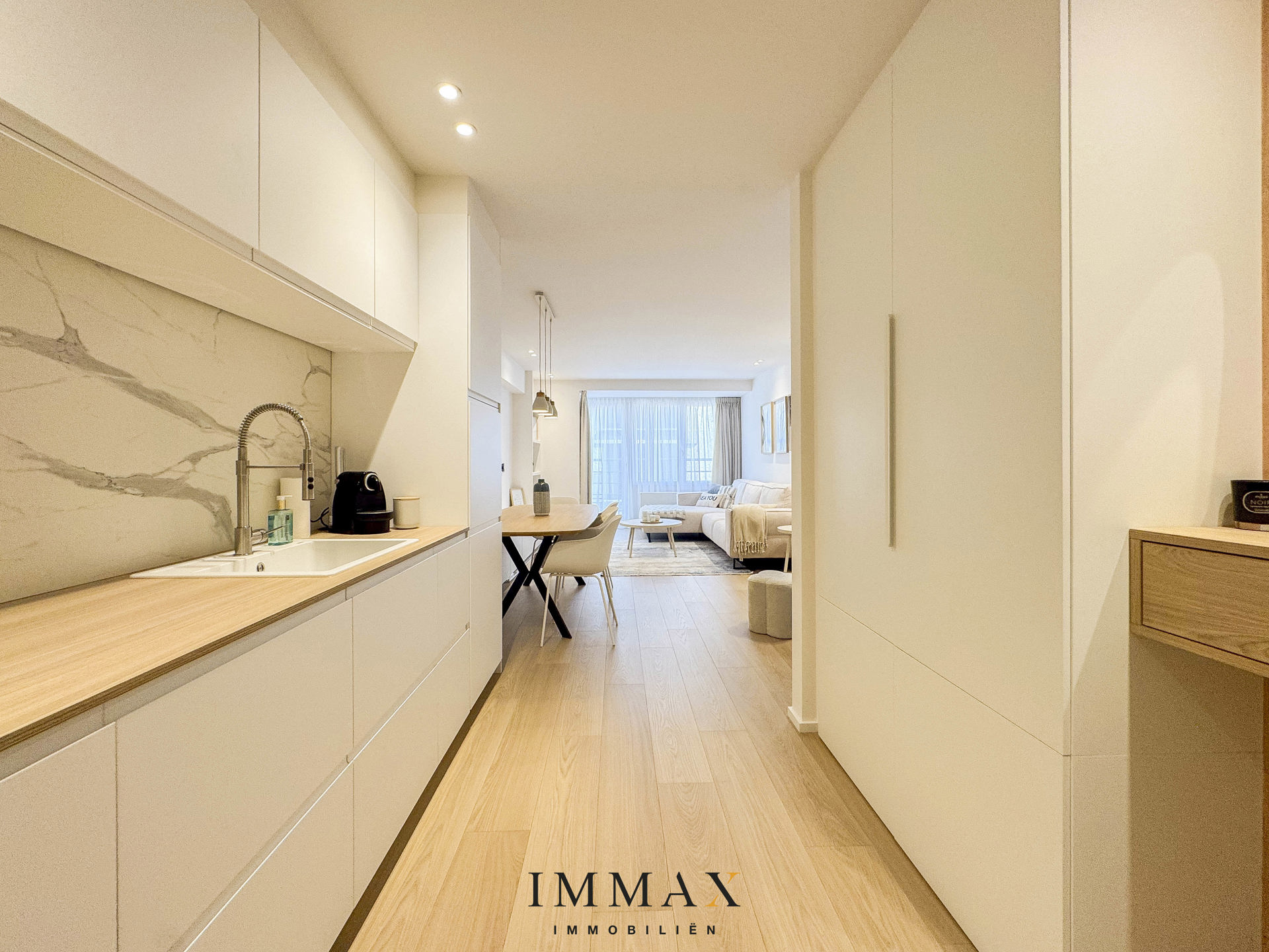 Gerenoveerd &amp; gemeubeld 2SLK-appartement nabij het Driehoeksplein en Zeedijk  - foto 5