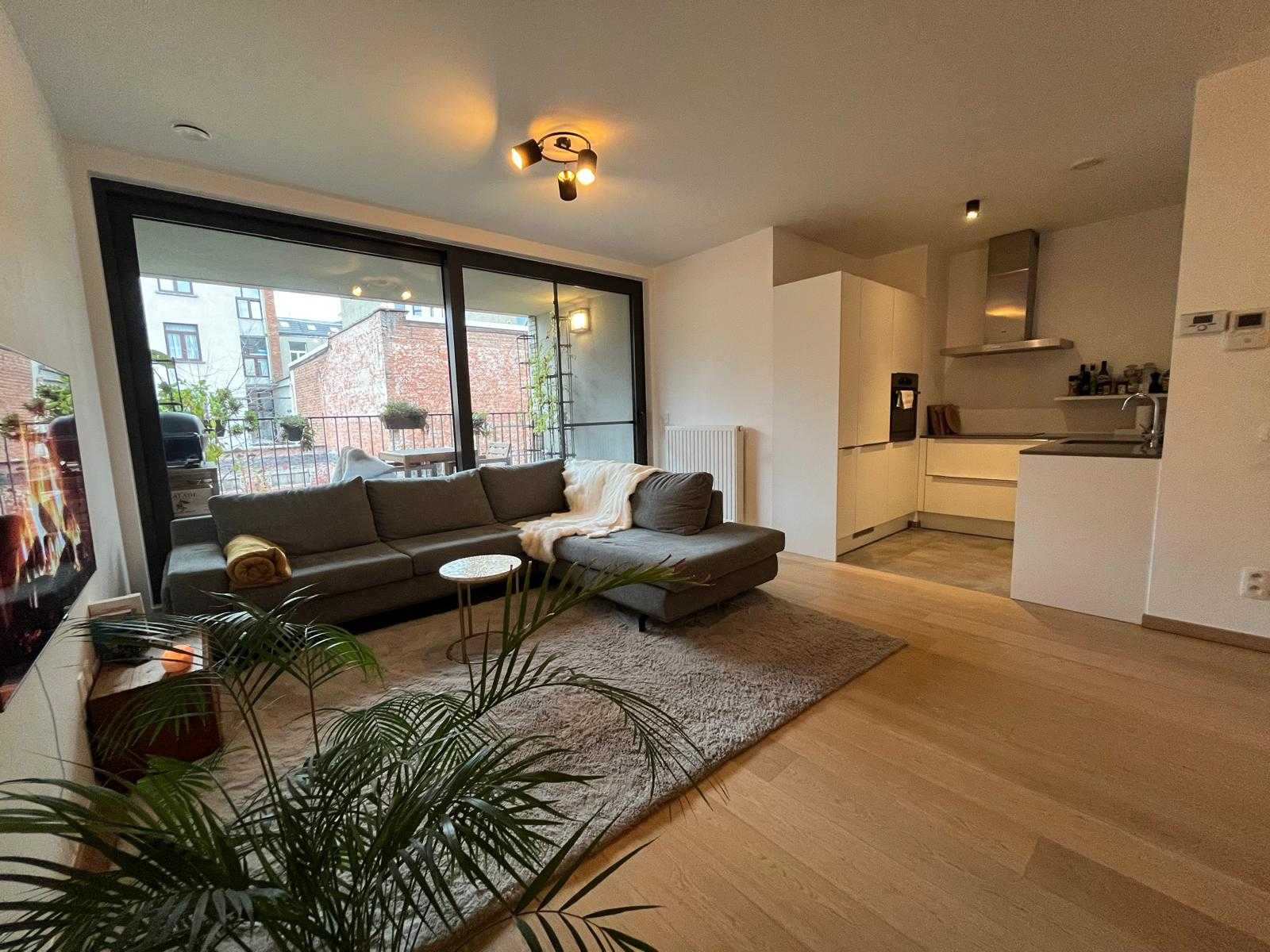 Appartement te koop in Borgerhout met 2 slaapkamers - foto 3