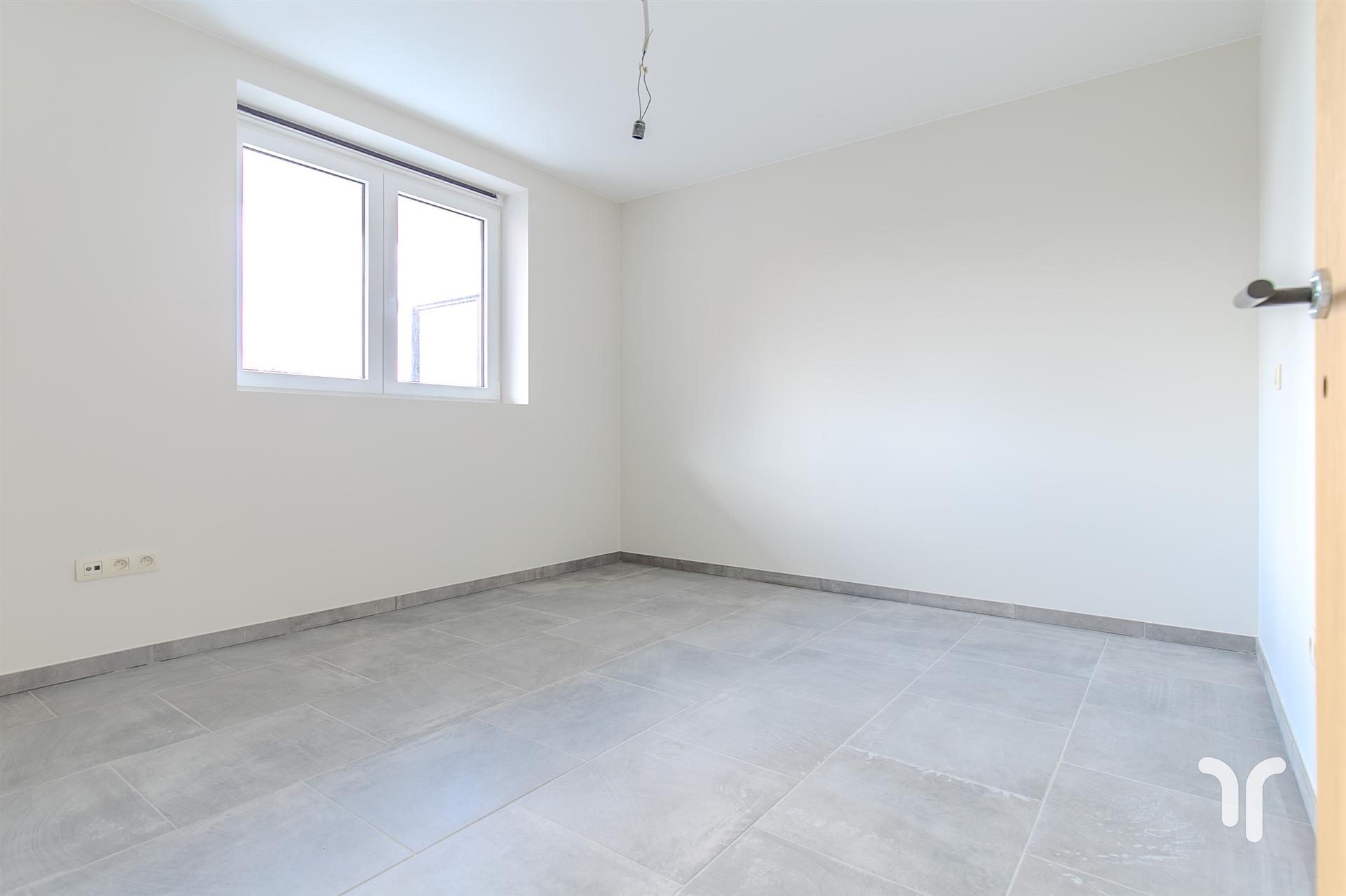 Centraal gelegen nieuwbouw appartement met 2 slaapkamers. - foto 5
