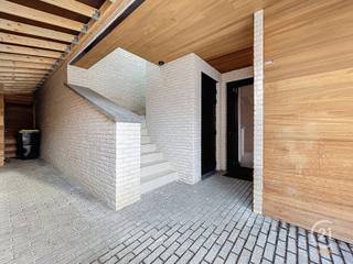 Ontdek dit nieuwbouw duplex-appartement op een uitstekende ligging — op wandelafstand van station, scholen, winkels en met een vlotte aansluiting...