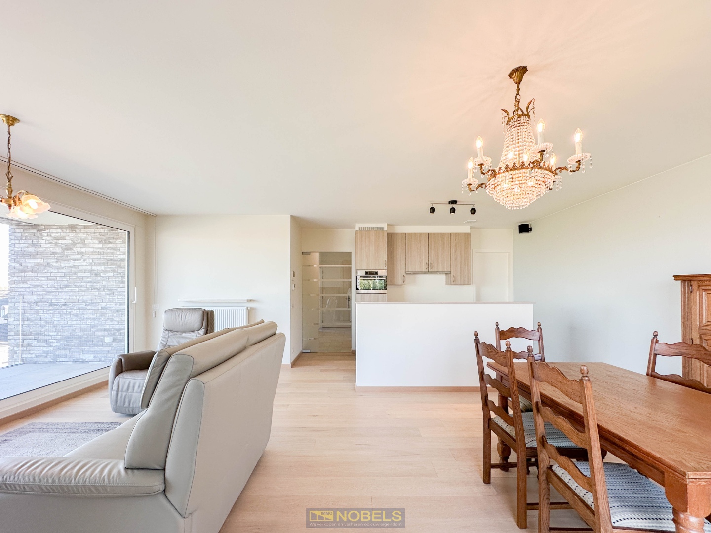 À vendre, appartement lumineux avec grande terrasse et emplacement de parking à Gavere. - photo 3