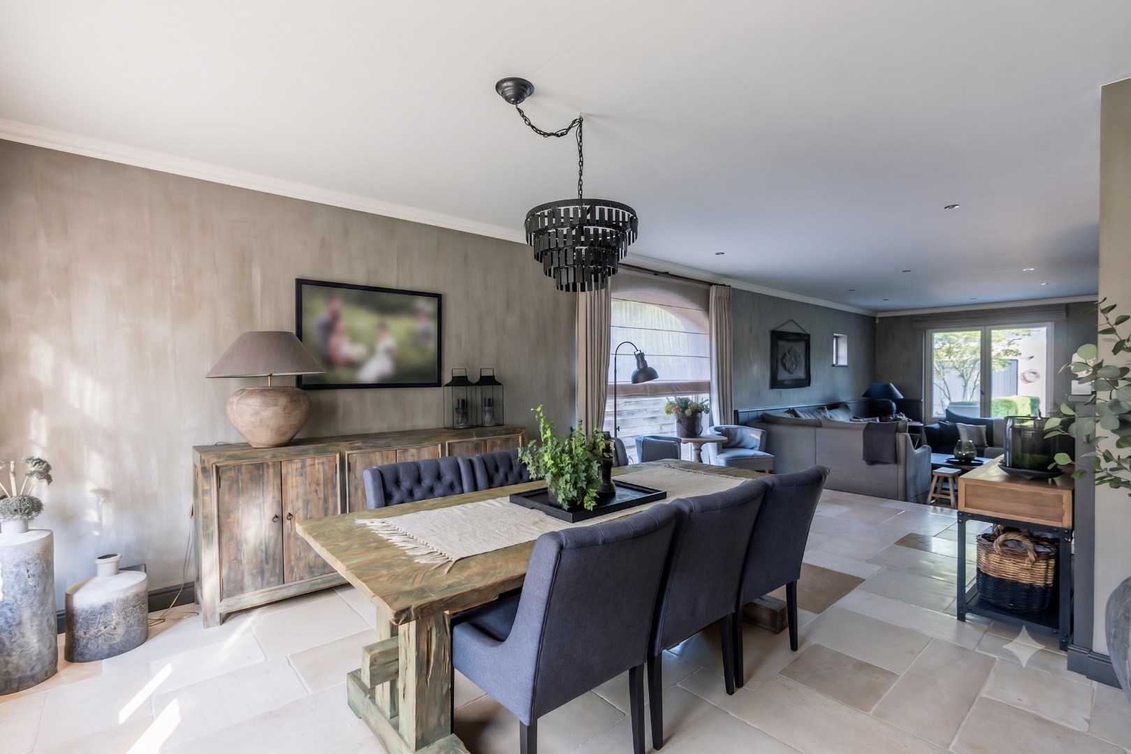 Ruime, karaktervolle en kwalitatief afgewerkte woning op een rustige ligging in Gompel. - foto 2