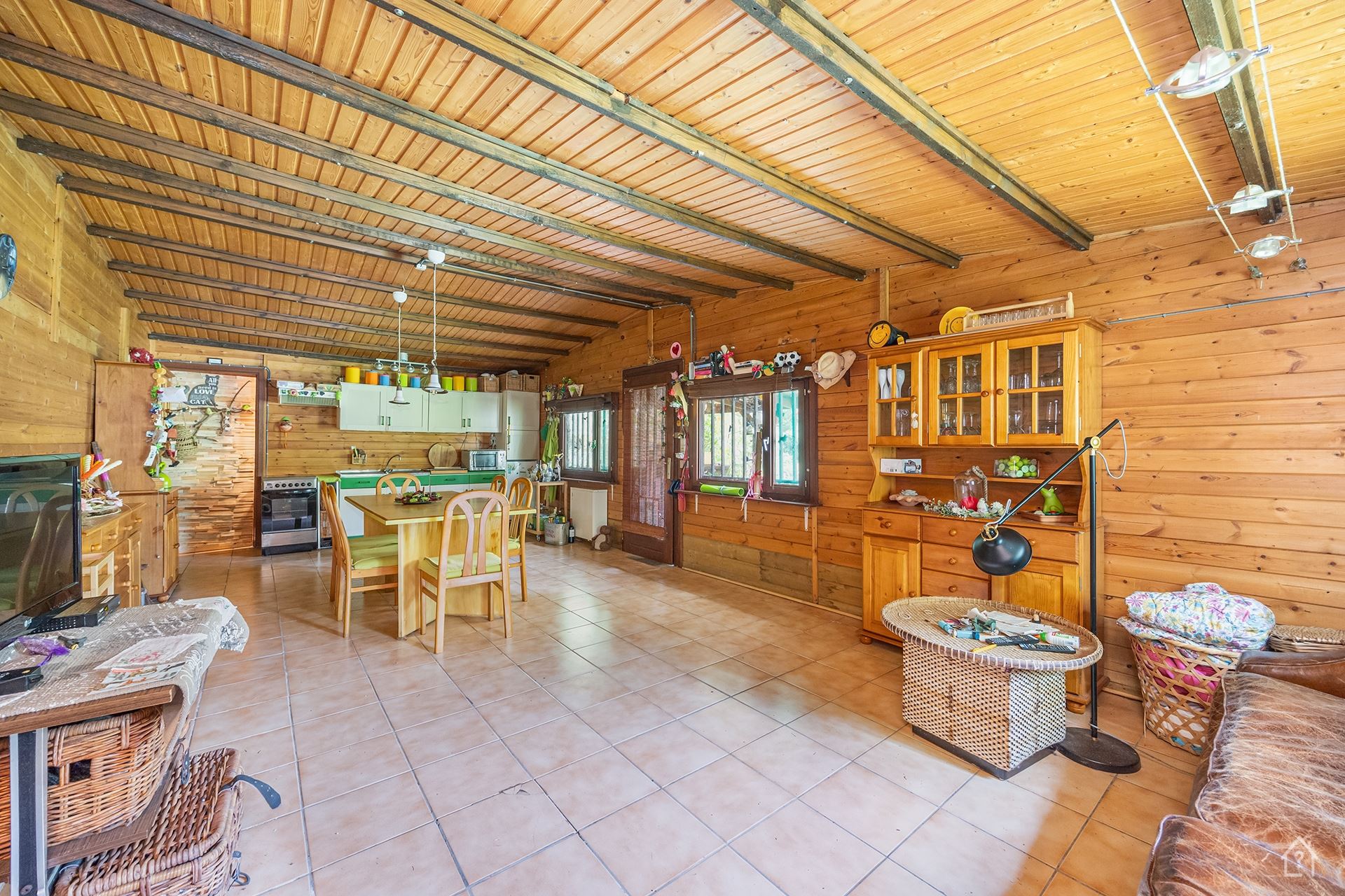 Vacation home on a private lot with an idyllic private pond - photo 4