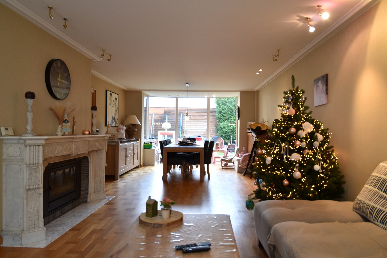 Verzorgde gezinswoning met 3 slaapkamers, tuin en polyvalente/handelsruimte te koop nabij centrum Bissegem - foto 4