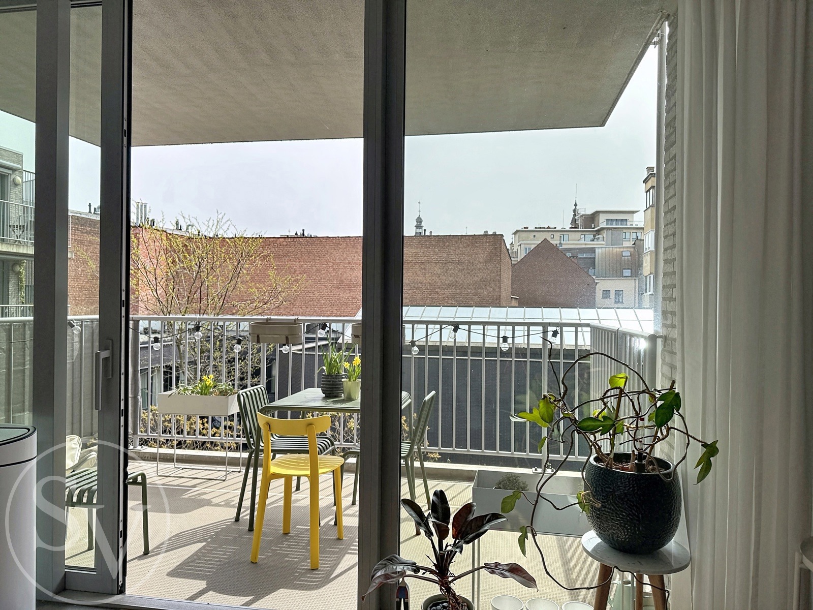 Appartement op TOP locatie, 2 slpk, terras en parking. - foto 5