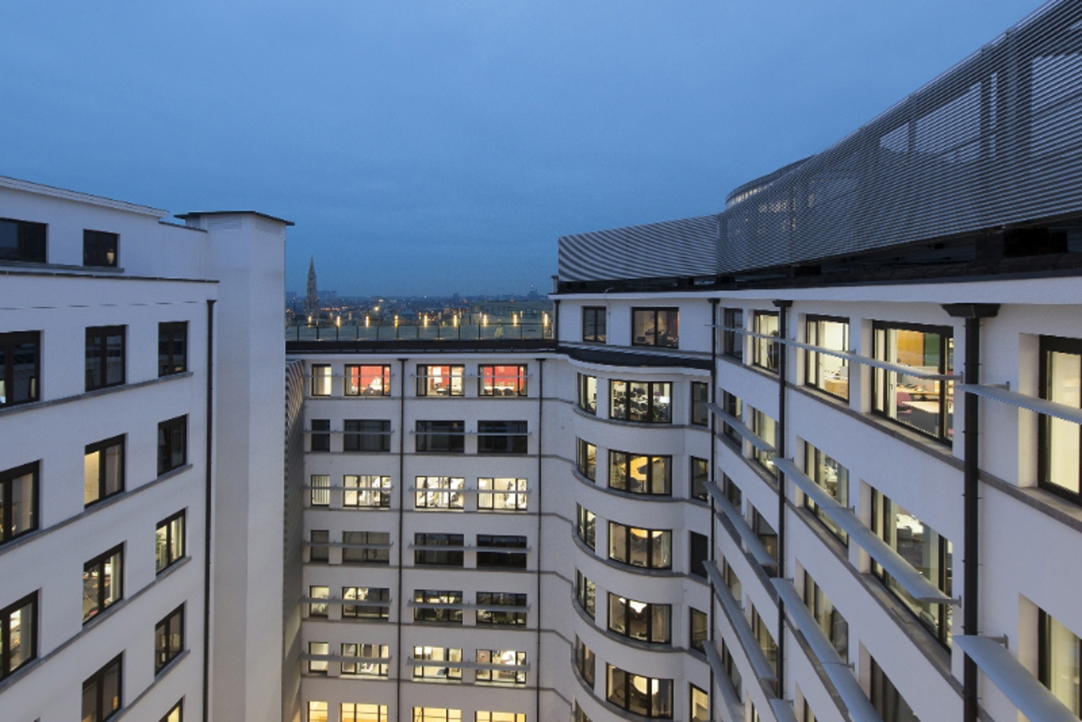 Commercial à louer à Bruxelles - photo 2