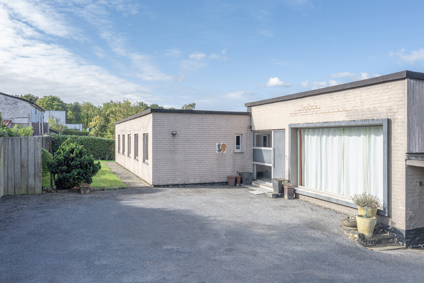 Laagbouw-villa met hoog sixties-gehalte en prachtig uitzicht - foto 2