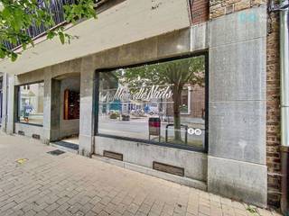 Commercieel te koop in Namen