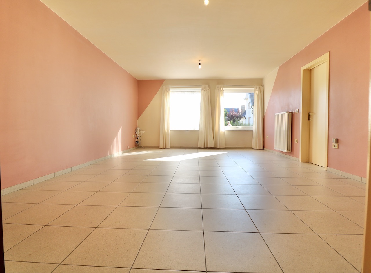 Ruim gelijkvloersappartement met 1 slpk &amp; standplaats voor 740 EUR/mnd - foto 5