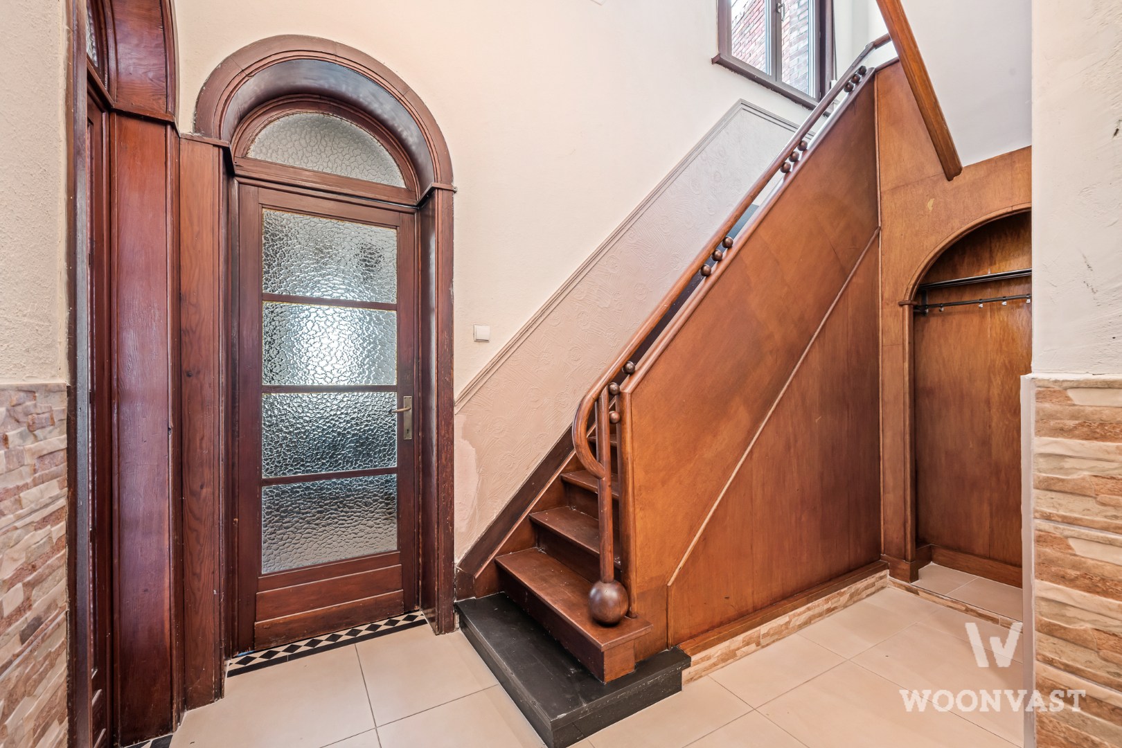 Maison spacieuse de caractère avec 3 chambres et potentiel - photo 4
