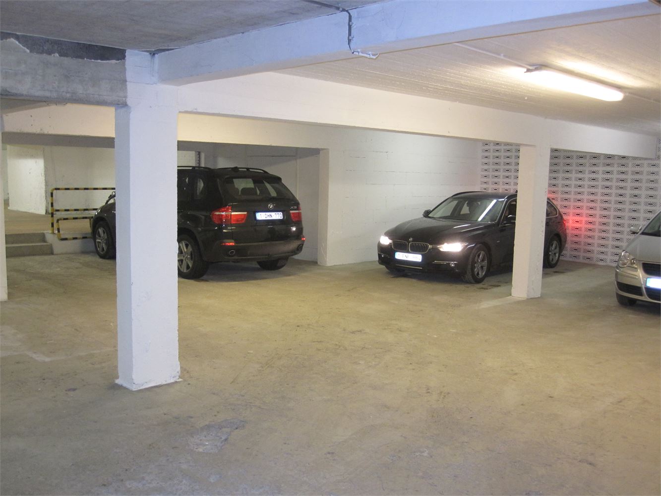 Autostaanplaats in afgesloten garage thv Nederkouter/Justitiepaleis. - foto 3