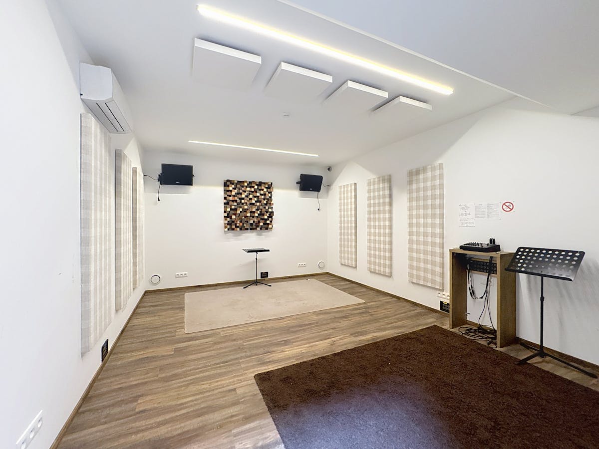 Repetitieruimte /kantoorruimte te huur 260 m² Brugge - foto 4