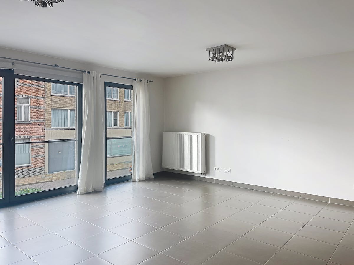 Gezellig appartement met 2 slaapkamers in Sint-Andries te huur - foto 3