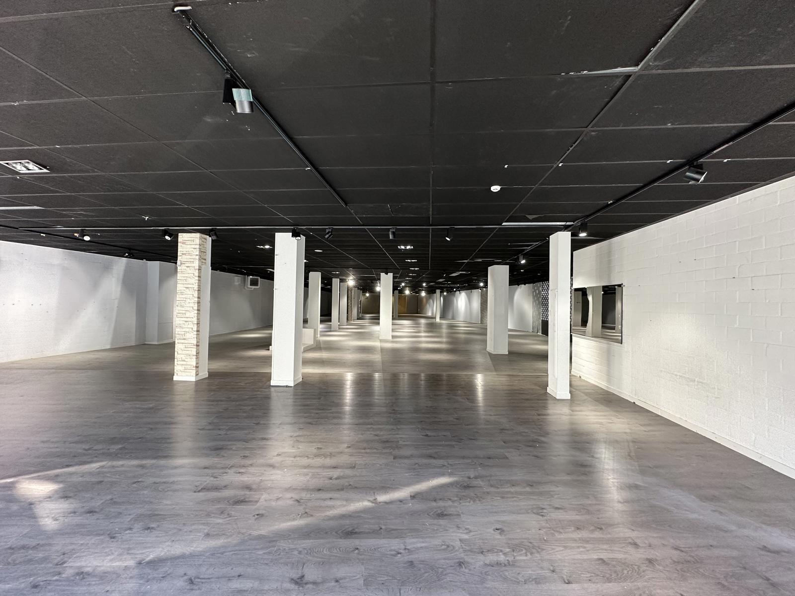 Winkelpand van 915m² te huur. - foto 4