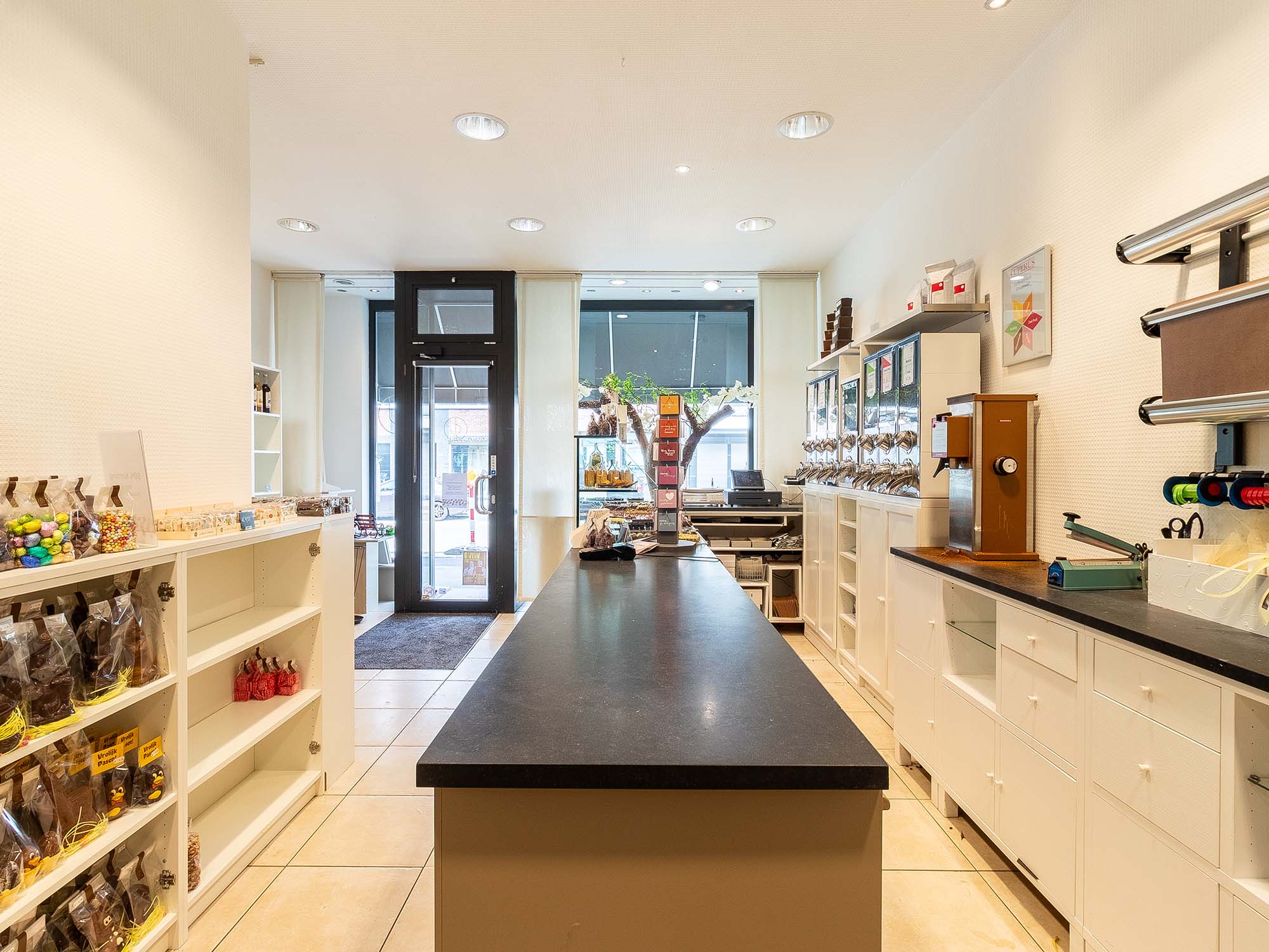 Commercial for rent in Wilrijk with 2 bedrooms - photo 3