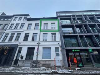 Op zoek naar een studio op een geweldige locatie?Deze studio is gelegen in de Verlatstraat, een verbindingsstraat tussen de gedempte Zuiderdokken met...