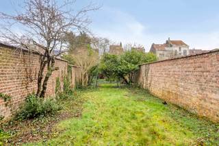 Immo Pické biedt u deze zeer gunstig gelegen woning aan in Jette, gelegen in de nabijheid van winkels, scholen, voorzieningen, openbaar vervoer...