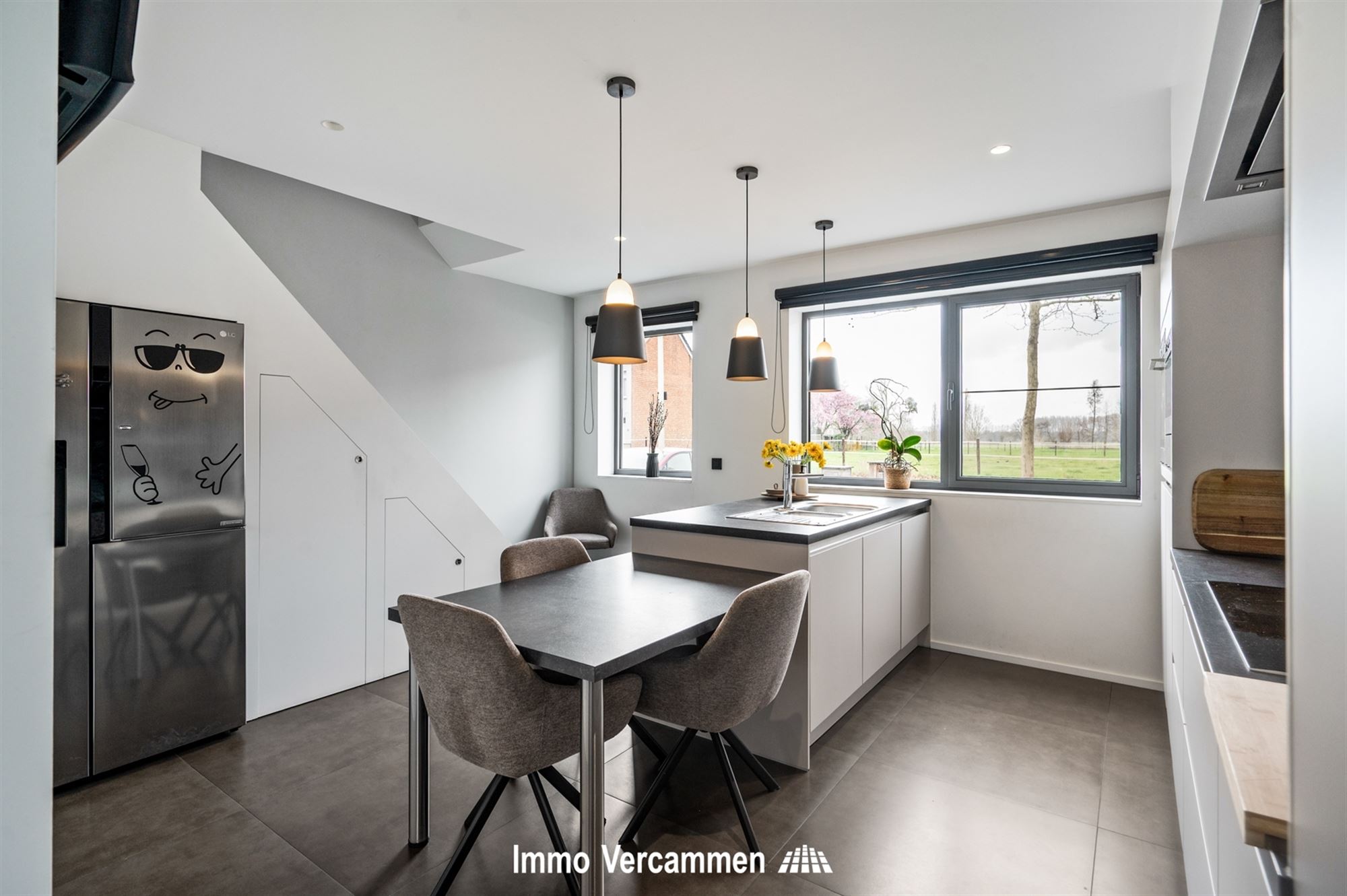 Woonst met magazijn/loods te Koningshooikt - foto 5