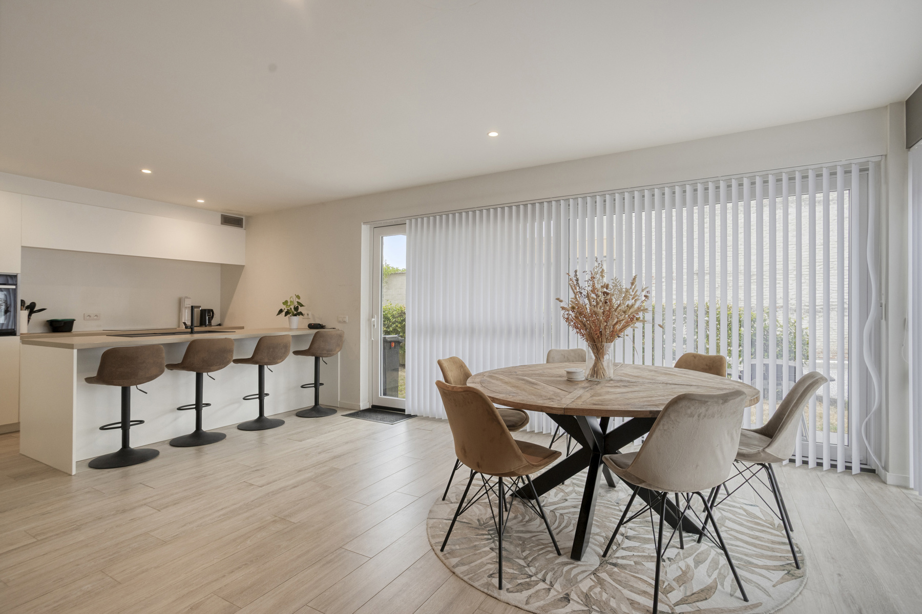 Prachtig gelijkvloers BEN-appartement met terras en parking - foto 5