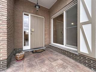Charmante alleenstaande woning met weide en paddock op 4779m² in het rustige Madonna.Deze woning, volledig op het gelijkvloers, is praktisch en...