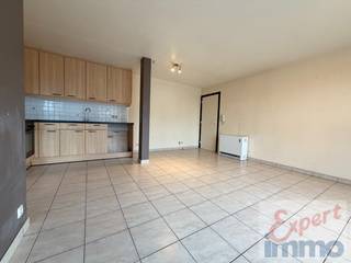 Compact en gezellig 1 slaapkamer appartementje (1ste verdieping) : leefruimte, met keukenhoek, aparte slaapkamer, aparte badkamer met...