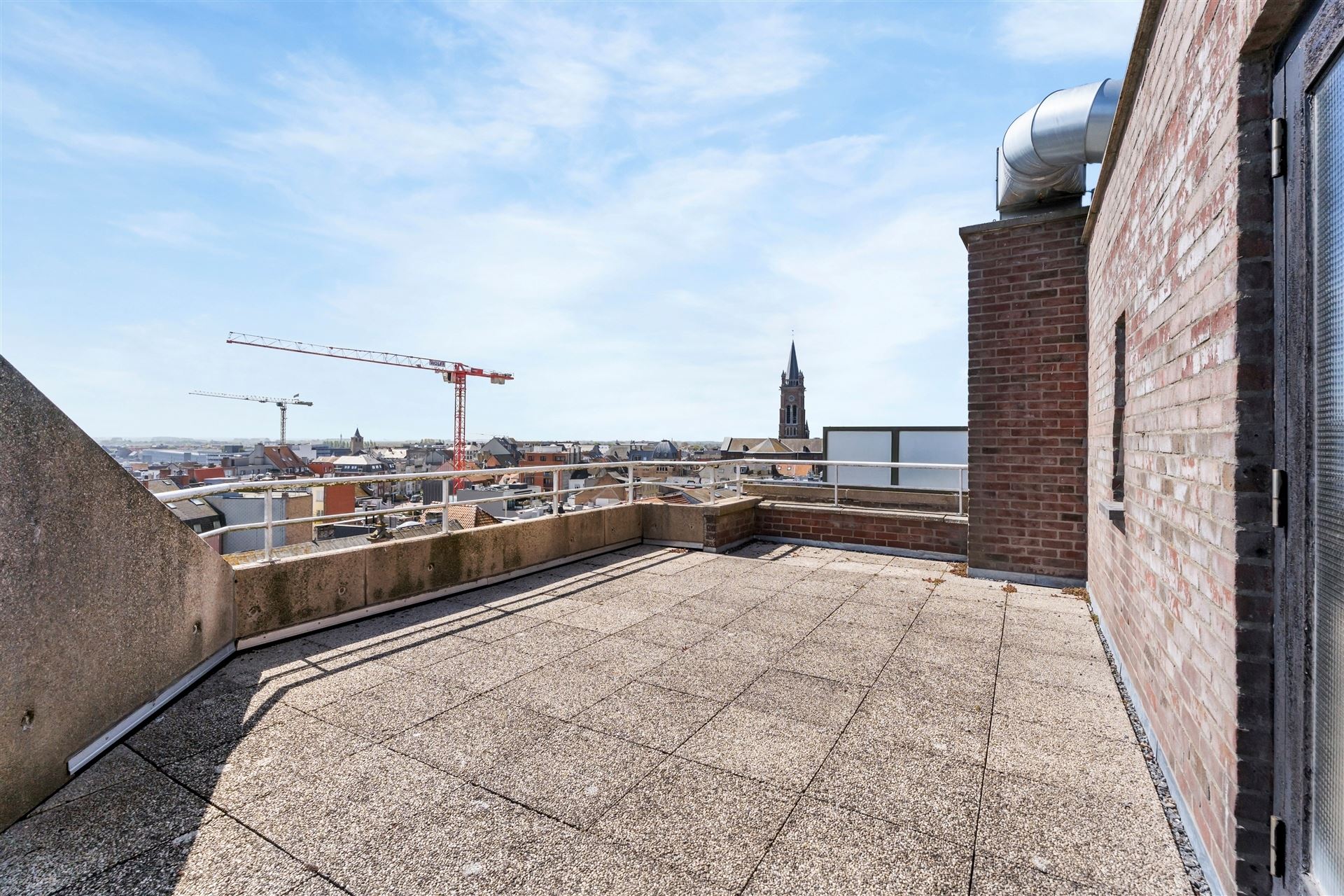 ZONNIG / GROOT TERRAS - foto 1