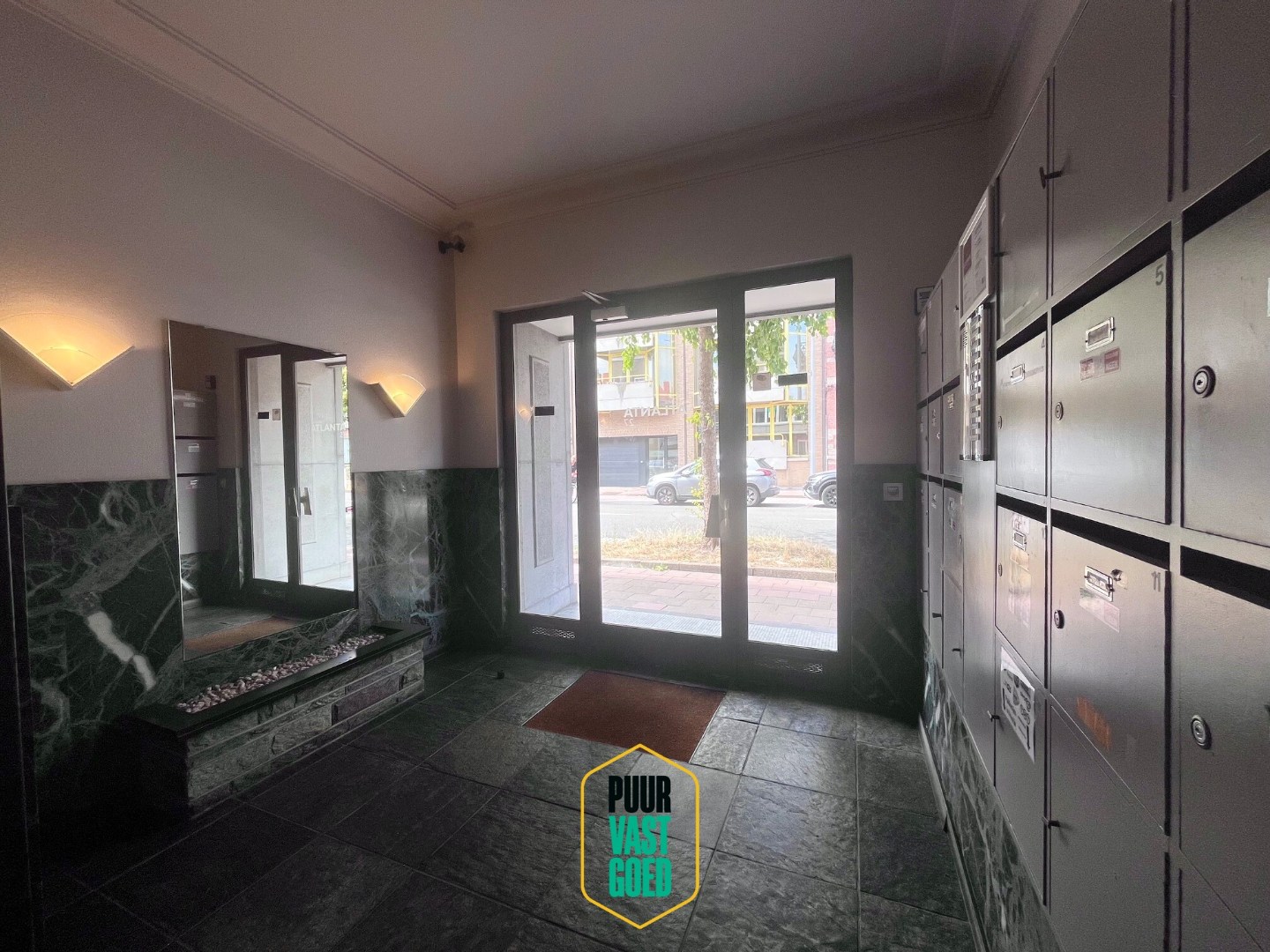 Ruim appartement met 2 slpk's en bureau met uitzonderlijk groot terras - foto 4
