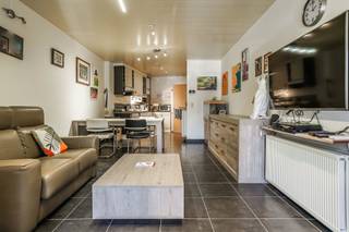 In het rustige Londerzeel Sint-Jozef bevindt zich deze instapklare woning bestaande uit twee afzonderlijke appartementen, elk met een eigen...