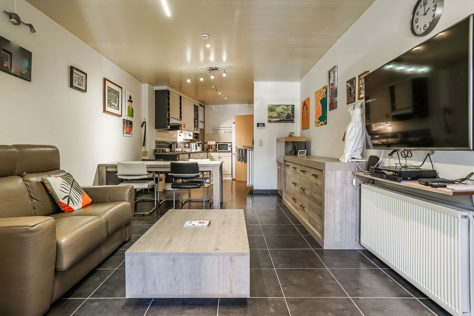 Perfect instapklare meergezinswoning (2 wooneenheden) in het hart van St Jozef Londerzeel - foto 3