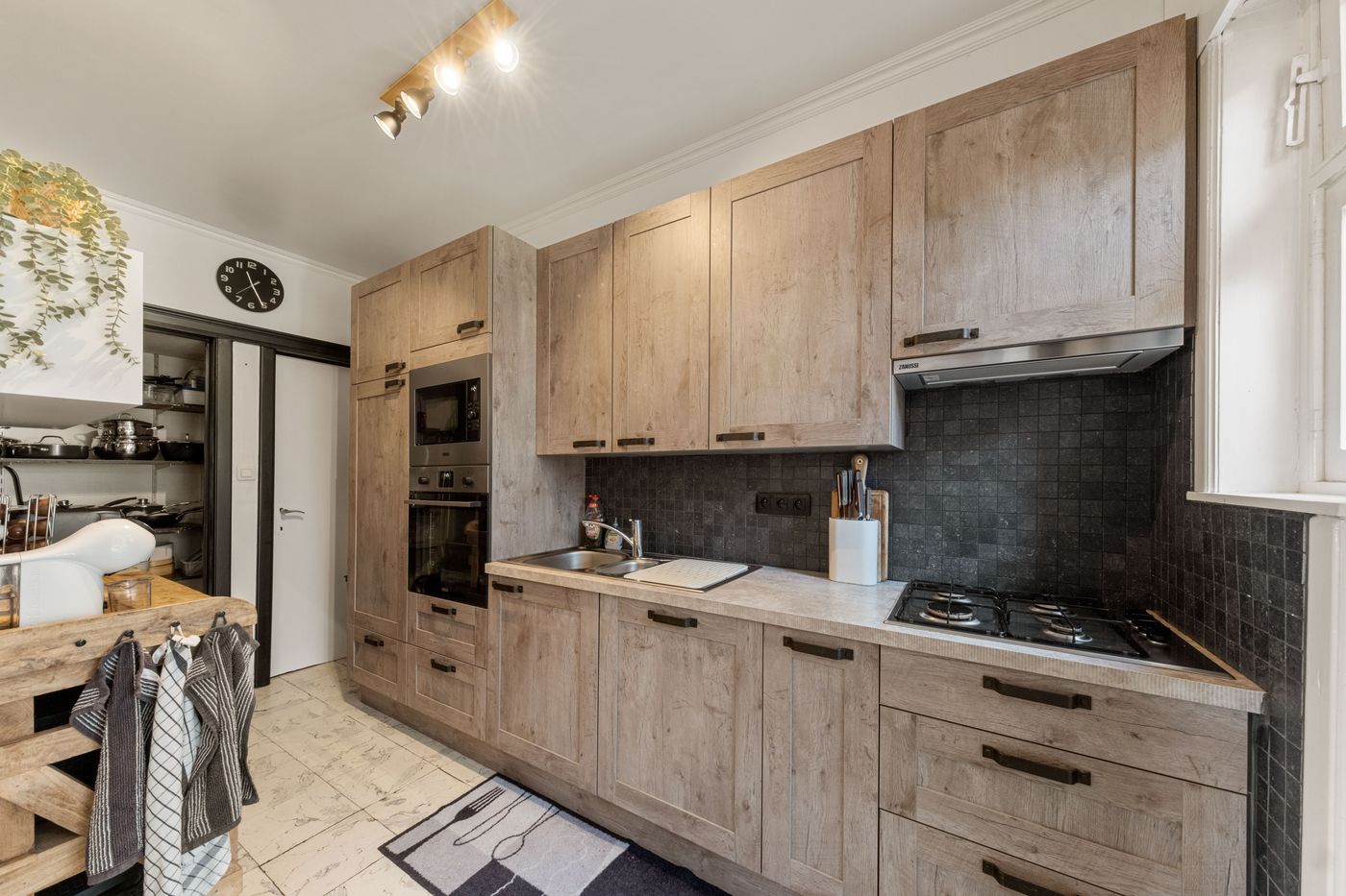3-slaapkamerwoning met tuin, garage en uitweg in hartje Koekelare - foto 4
