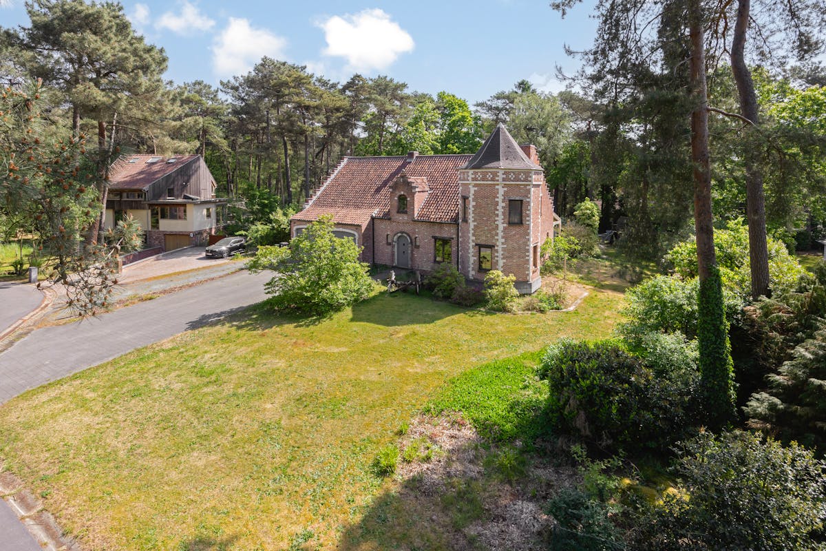 Ruime villa op toplocatie naast de Kalmthoutse Heide te koop - foto 2