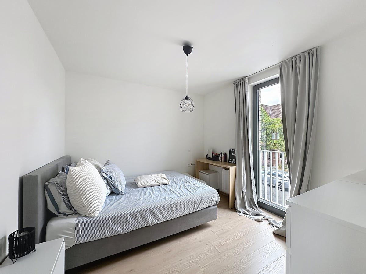 2 bedroom apartment with lovely terrace for rent in Sint-Michiels - photo 5