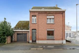 [[ DIT PAND NEEMT DEEL AAN DE ERA OPEN HUIZEN DAG OP 14/3 VAN 14:30 TOT 15:30 ]]Te koop: halfopen woning in de Mespelarestraat, Mespelare, op een...