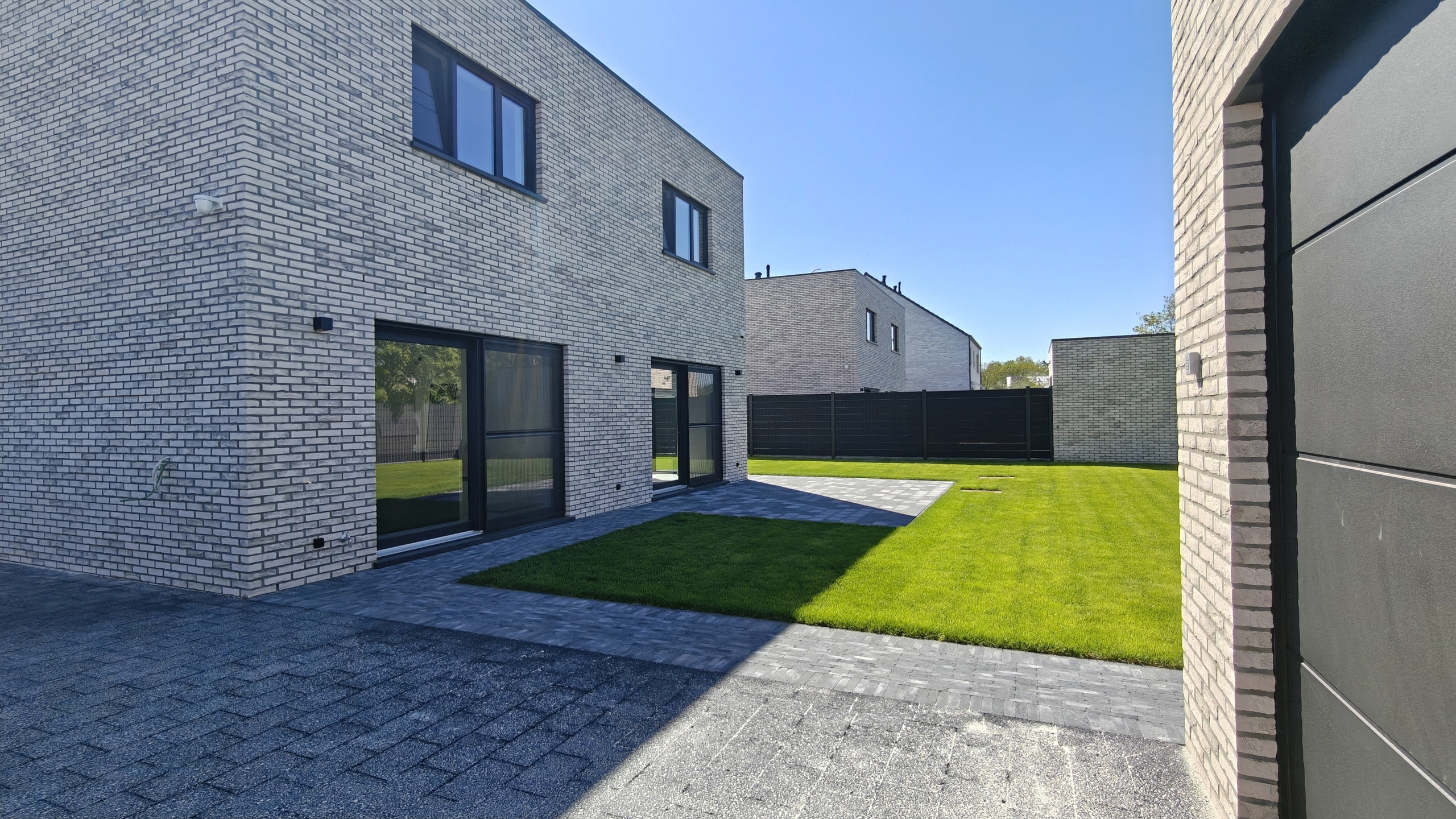 Instapklare,vrijstaande nieuwbouwwoning met aparte garage - foto 2