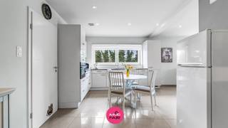 Instapklaar duplexappartement op slechts 5 minuten van MaastrichtDit energiezuinige duplexappartement bevindt zich in een kleinschalige residentie...