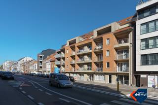 Ondergrondse parkeerplaats langs drukke invalsweg te Oostende, verhoog de waarde van uw appartement en investeer in uw eigen comfort.