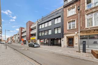 Casco-huurpand op commerciële ligging te Izegem.Ideaal als kantoor of kleine handelszaak...