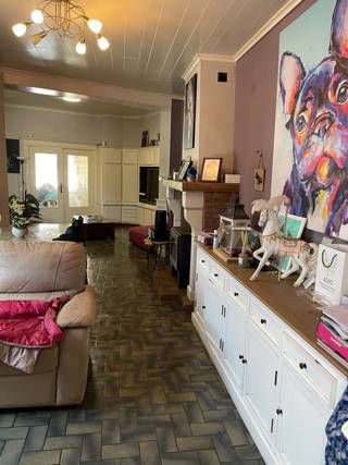 Woning6 stallen1haBuitenpiste met GeopadWoonhuis met 3 slaapkamers, aparte praktijkruimte, verschillende bijgebouwen…Grotendeels gerenoveerd, 20...
