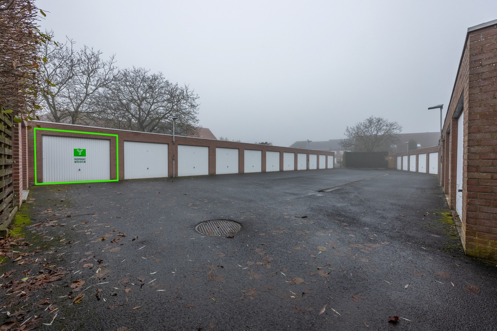 Garage for sale in Zwevegem - photo 1