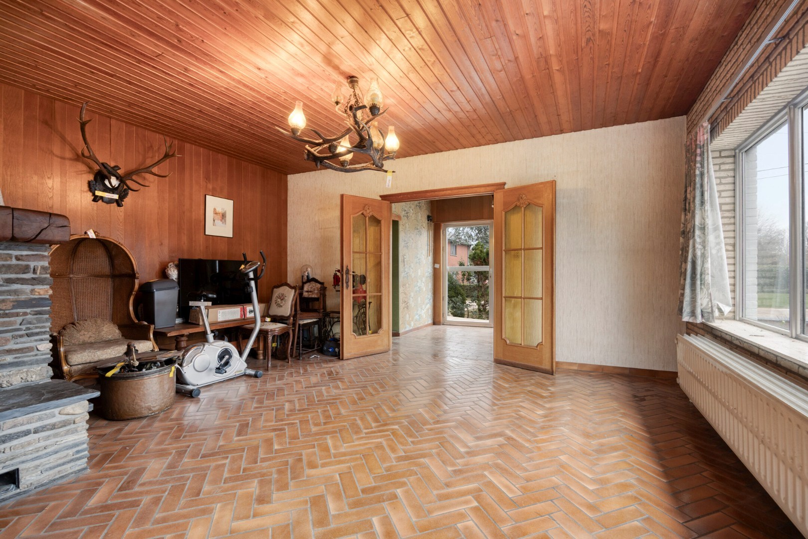 Open bebouwing met 3 slaapkamers, ruime garage op een perceel van 9a 62ca– EPC 596 kWh/m² - bewoonbare opp. 218 m² - foto 4