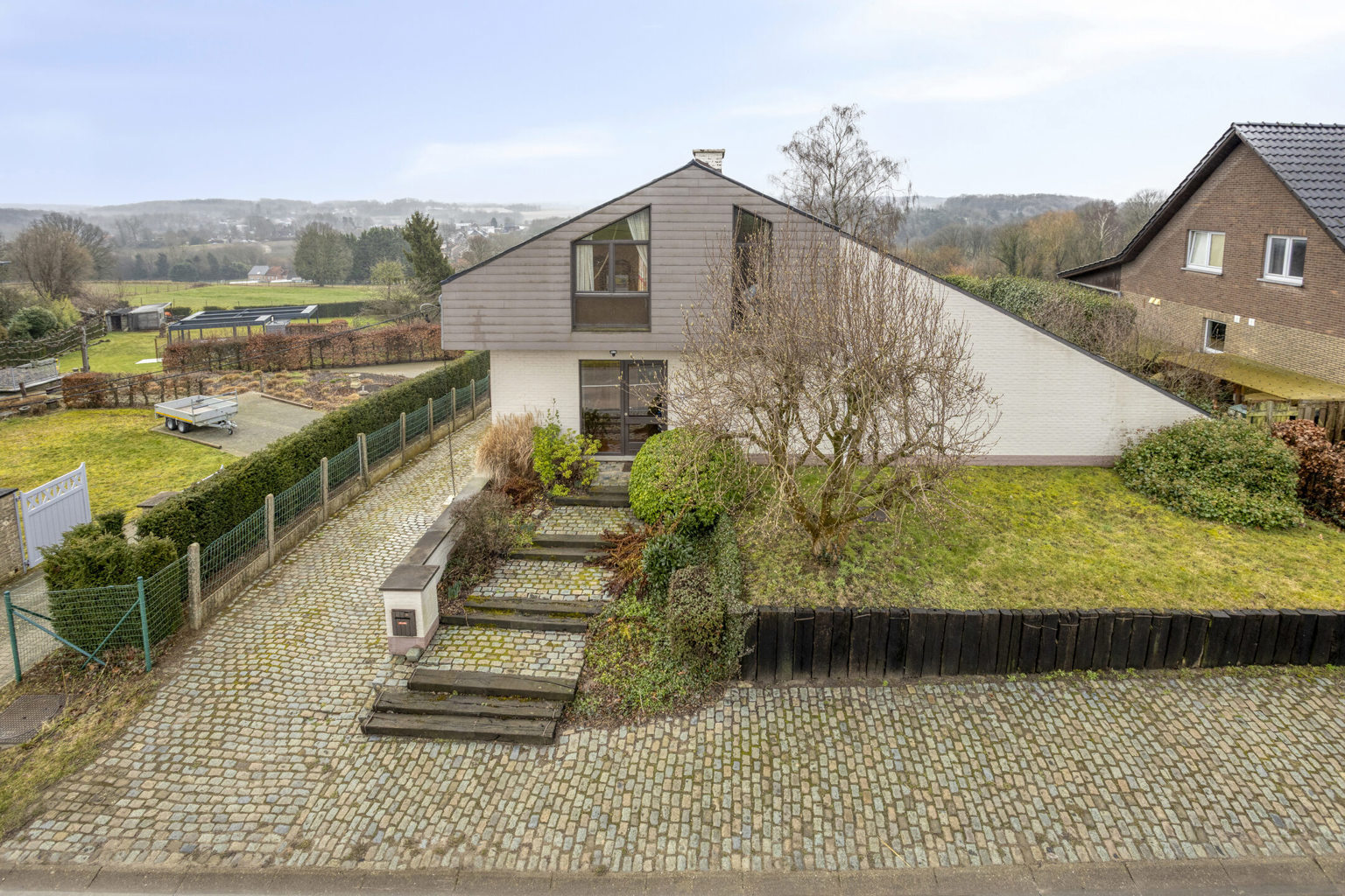 MOOIE ARCHITECTENWONING MET VERZICHT - foto 1