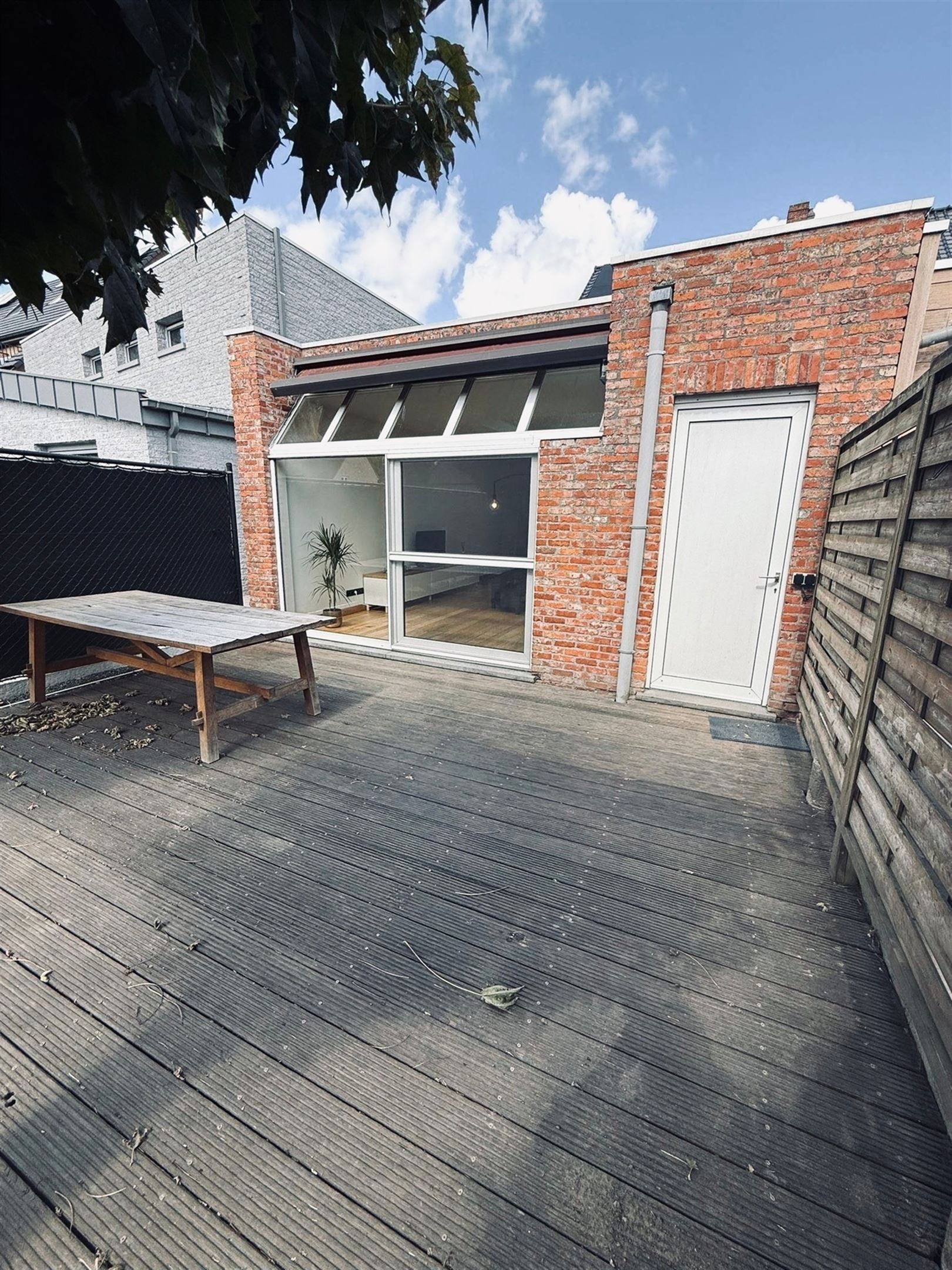 Gemeubelde woning nabij het centrum met vier slaapkamers en tuin - foto 5