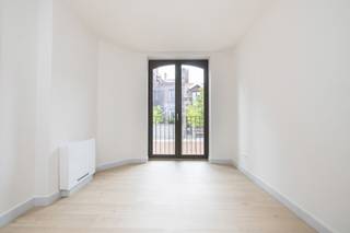 Dit prachtige 3-slaapkamer appartement, royaal verdeeld over 172m², belooft een leven van comfort, met zijn doordachte indeling en...