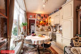 TE KOOP IN GENT DE PINTELAAN 152 Zeer goed gelegen woning vlakbij UZ Gent, tram, bus, winkels in de directe omgeving, scholen enz. OP...