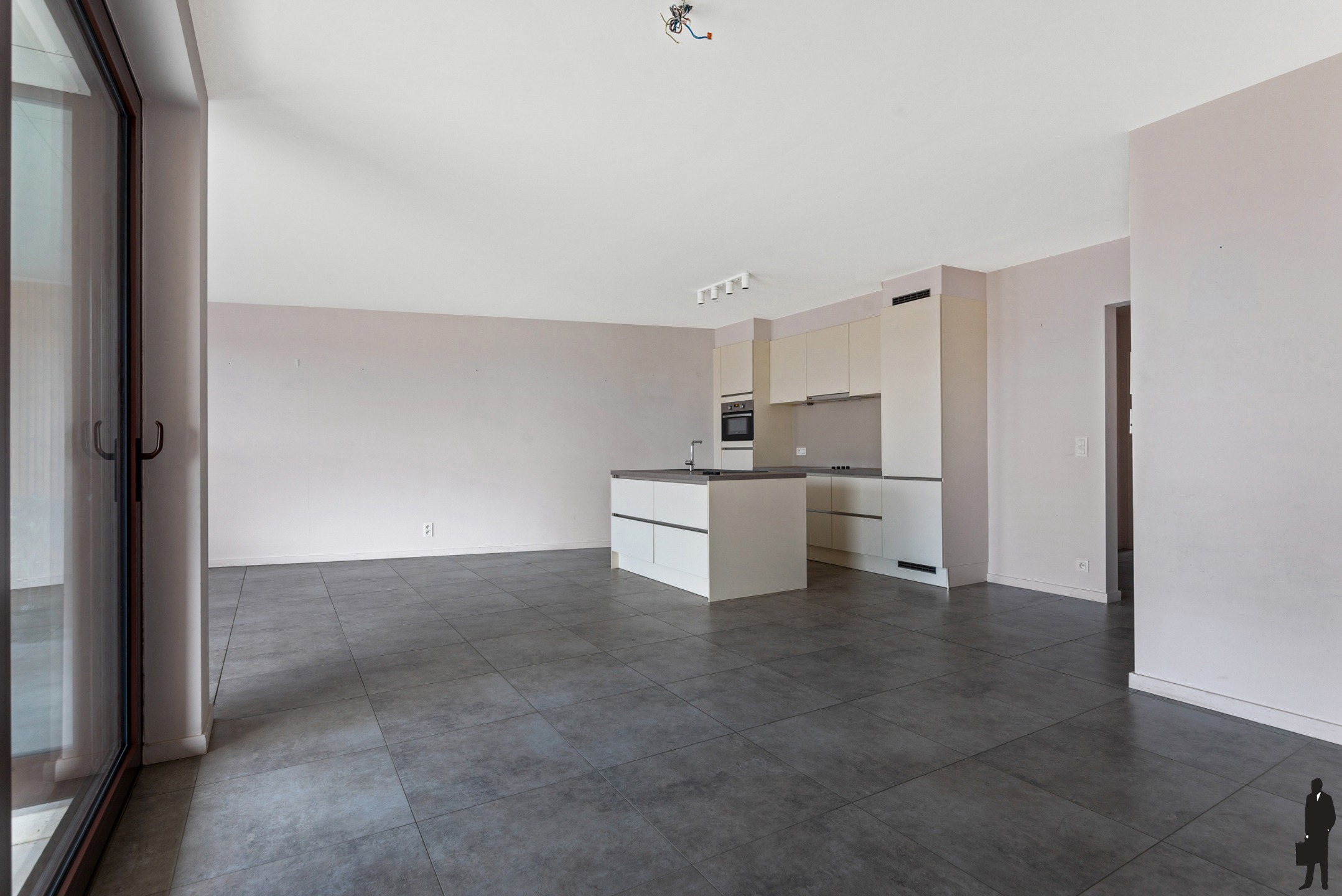 Modern appartement met 2 slaapkamers en overdekt terras - foto 5