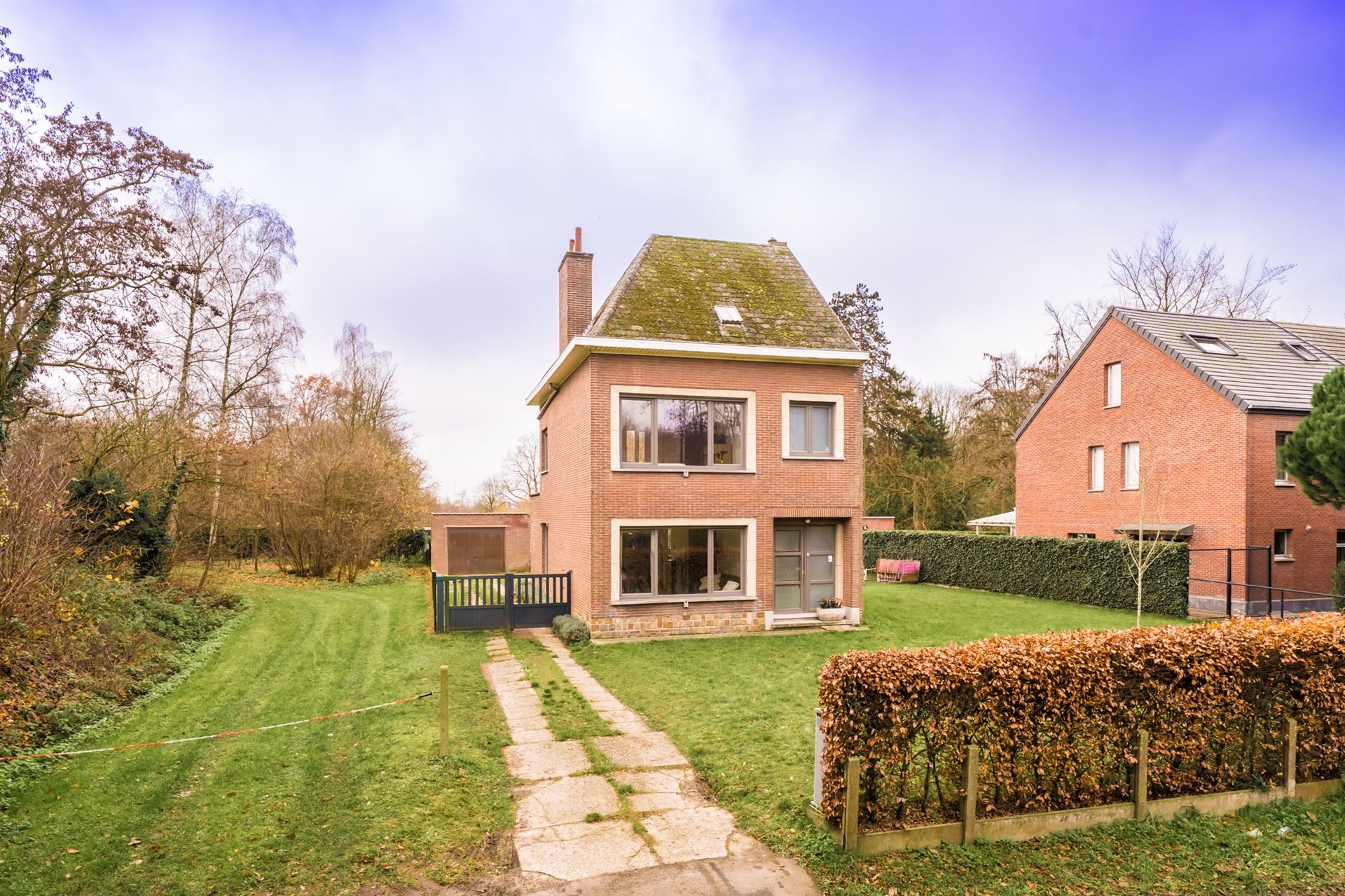 Ruime gezinswoning op perceel van 2.491m² in Mechelen-Zuid - foto 1