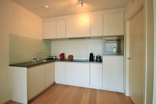 Gemeubeld nieuwbouwappartement met garage op rustige locatieIndeling:Ontdek dit prachtige, nieuw en volledig gemeubeld appartement gelegen in het...